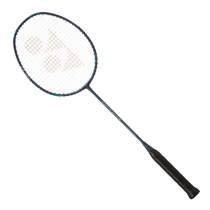 Close-up of Yonex Nanoflare 800 Play Deep Green badminton racquet handle grip with textured wrap for fast-swing control at advanced level