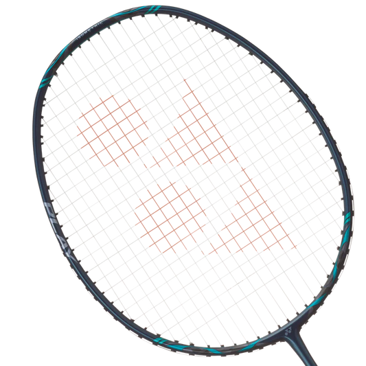 Yonex Nanoflare 800 Play Deep Green badminton racquet side profile highlighting slim stiff shaft and aerodynamic Nanoflare frame design