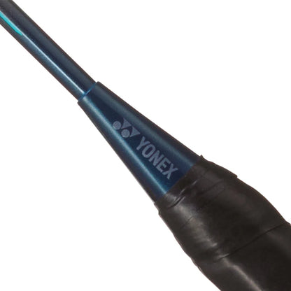 Yonex Nanoflare 800 Play badminton racquet frame detail showing Nanoflare 800 series branding and Nanocell Neo graphite construction