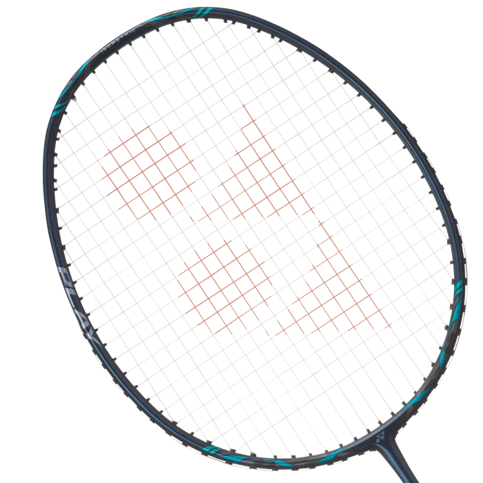 Yonex Nanoflare 800 Play Deep Green badminton racquet side profile highlighting slim stiff shaft and aerodynamic Nanoflare frame design
