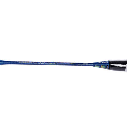 Side profile of the Yonex Nanoray 72 Light slim graphite shaft in blue